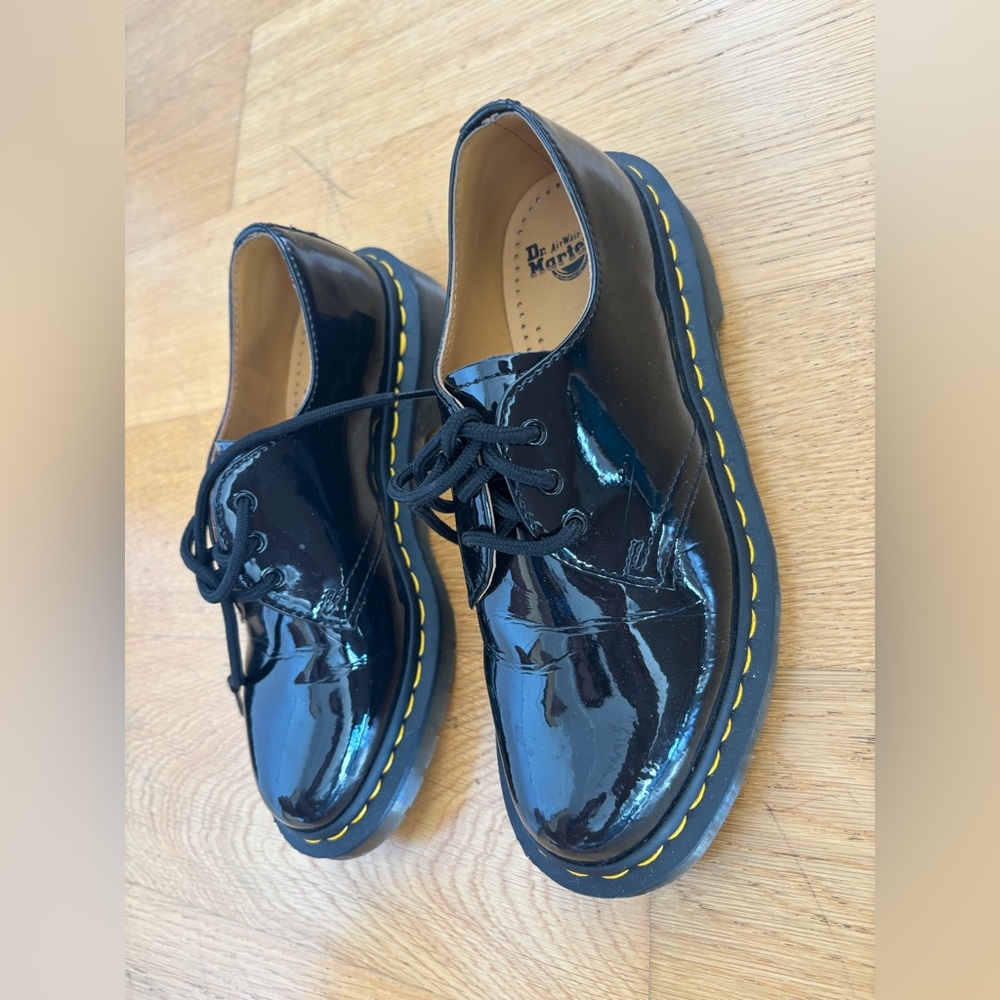 Black Patent Leather Oxfords - Dr Martens - Women’s 7